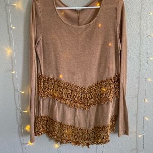 Buckle Burnt orange sweater.